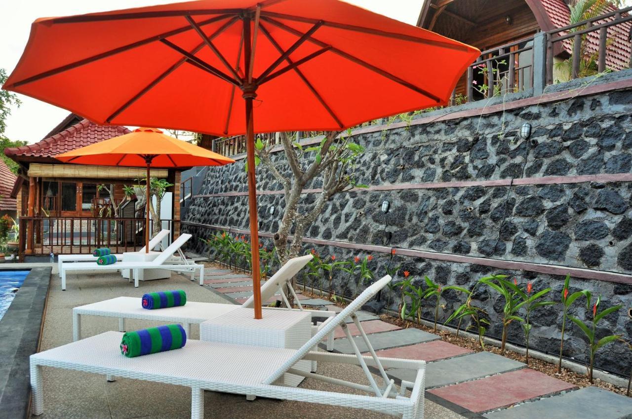 Surya Chandra Beach Bungalow Batununggul Екстер'єр фото