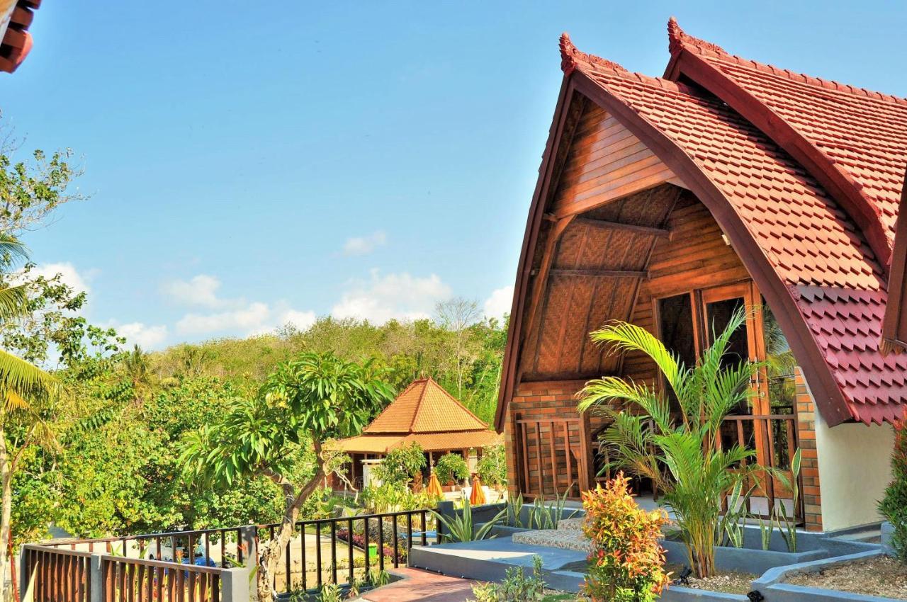 Surya Chandra Beach Bungalow Batununggul Екстер'єр фото