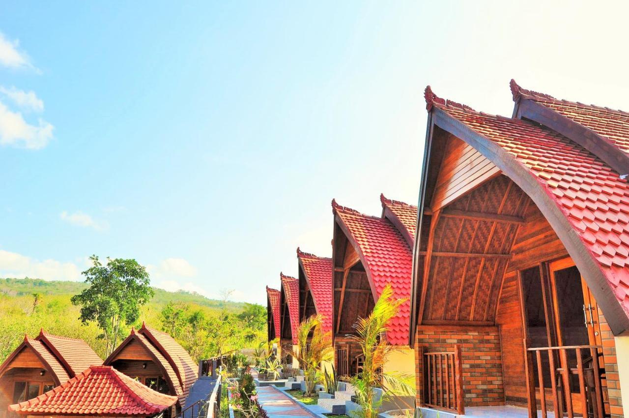 Surya Chandra Beach Bungalow Batununggul Екстер'єр фото