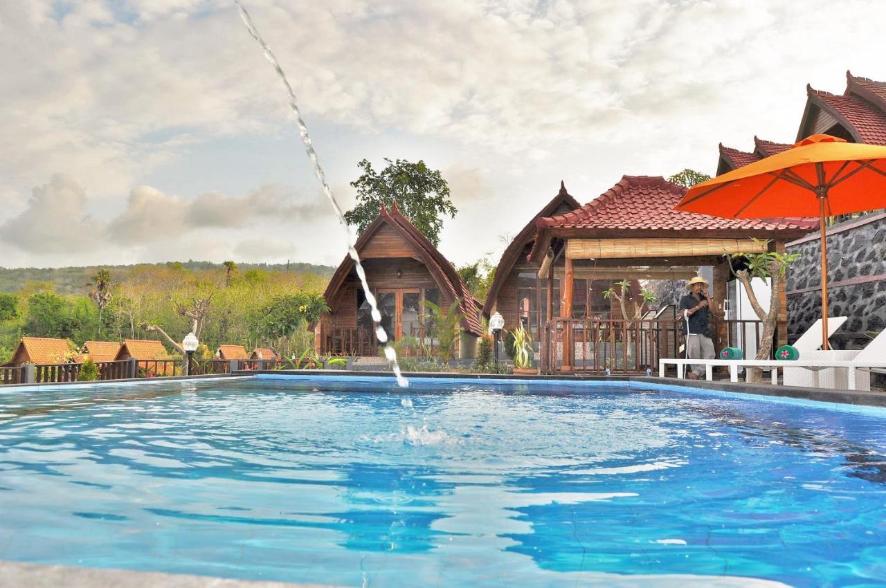 Surya Chandra Beach Bungalow Batununggul Екстер'єр фото