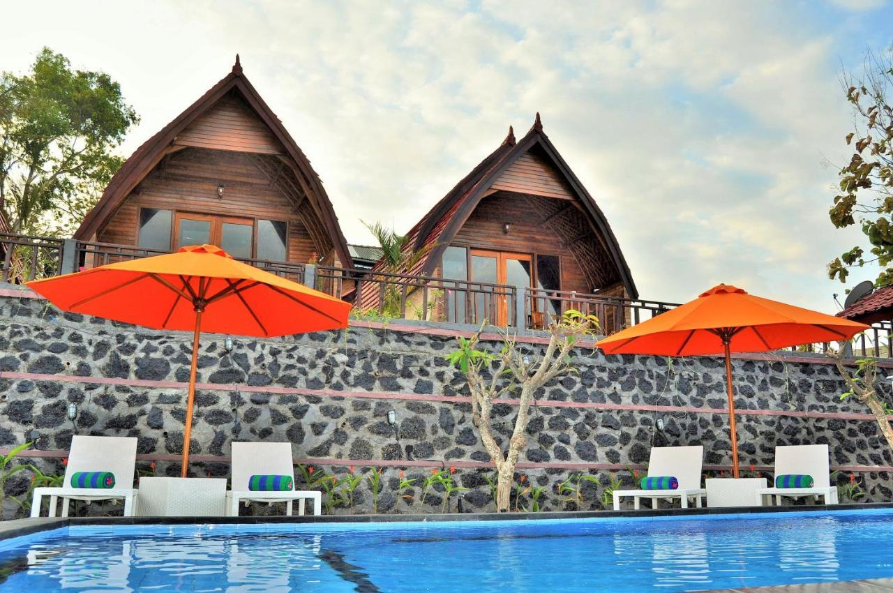Surya Chandra Beach Bungalow Batununggul Екстер'єр фото