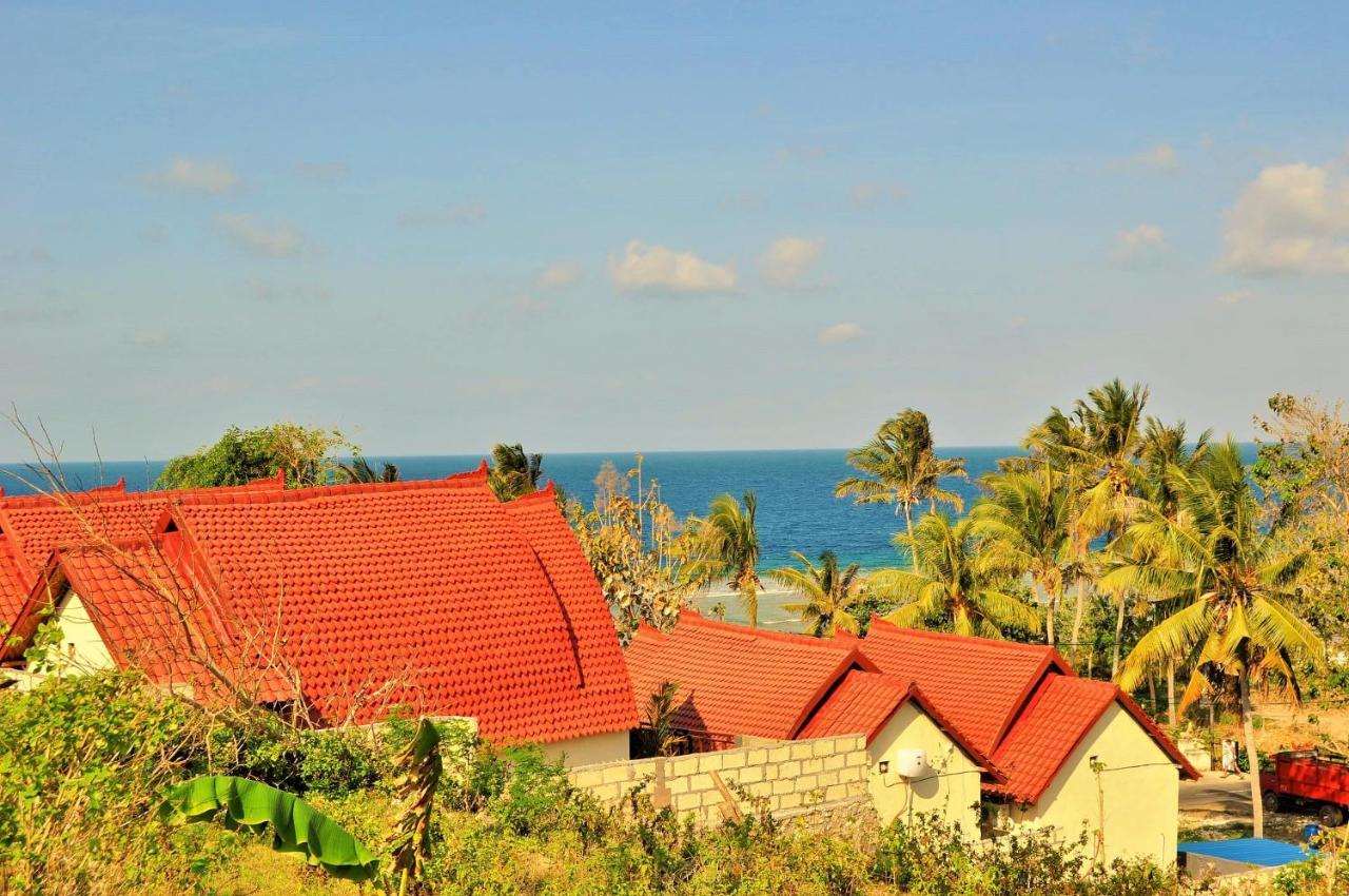 Surya Chandra Beach Bungalow Batununggul Екстер'єр фото