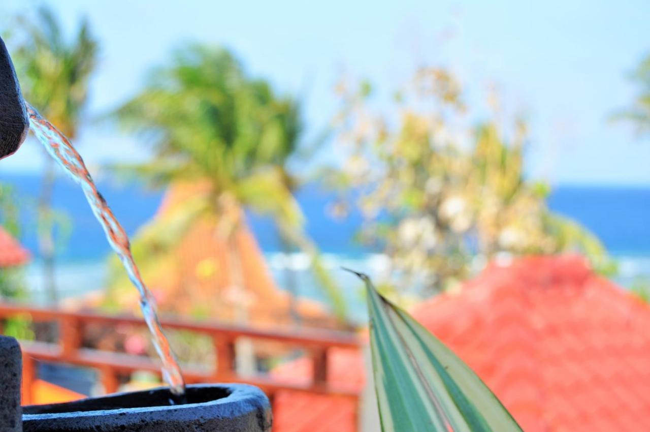 Surya Chandra Beach Bungalow Batununggul Екстер'єр фото