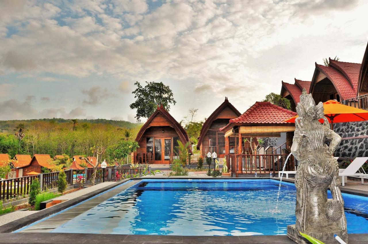 Surya Chandra Beach Bungalow Batununggul Екстер'єр фото
