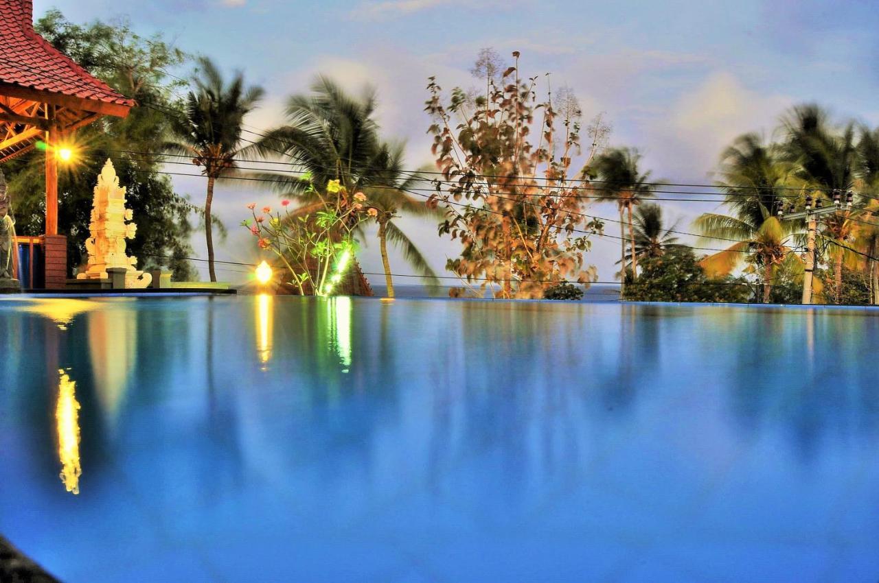 Surya Chandra Beach Bungalow Batununggul Екстер'єр фото