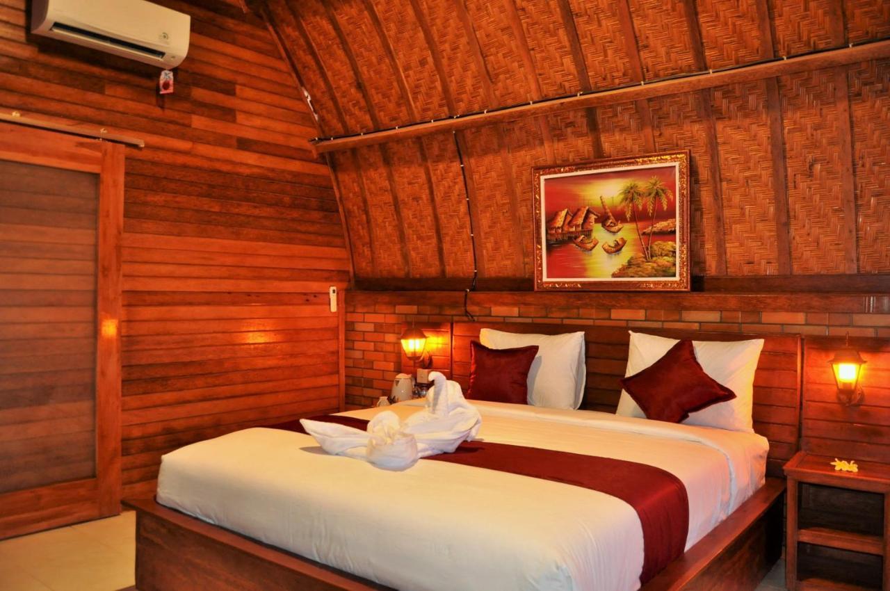 Surya Chandra Beach Bungalow Batununggul Екстер'єр фото