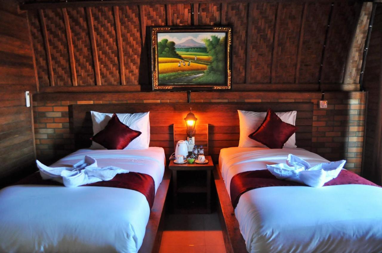Surya Chandra Beach Bungalow Batununggul Екстер'єр фото