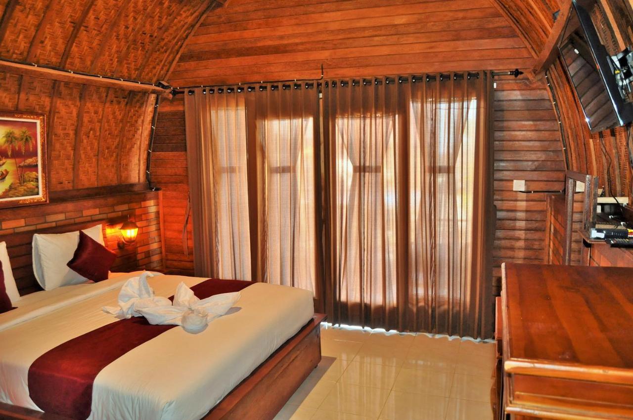 Surya Chandra Beach Bungalow Batununggul Екстер'єр фото